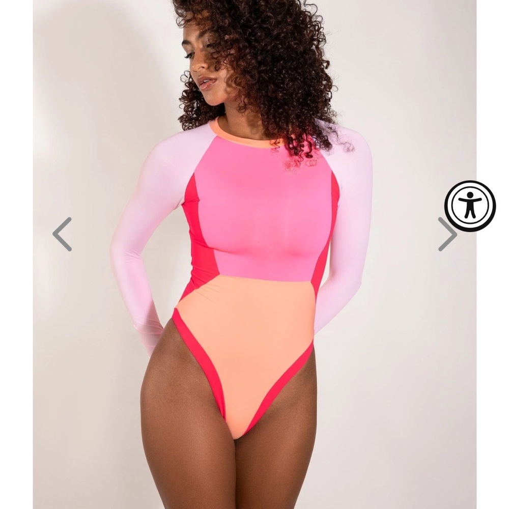 Colorblock Long Sleeve Swimsuit savanna one piece gili